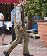 Filename=040.jpg
Filesize=2344KiB
Dimensions=1370x2048
Date added=Jan 16, 2023 040.jpg